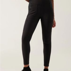 Athleta Highlands Hybrid II Cargo Tight Leggings 8/P